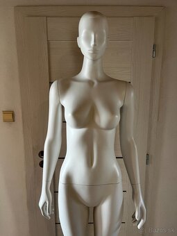 Predám dámsku figurínu - 2