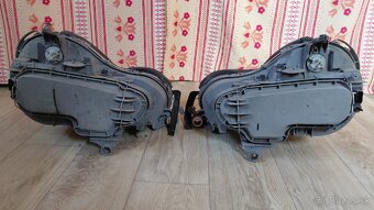 Predné svetlá Mercedes - 2