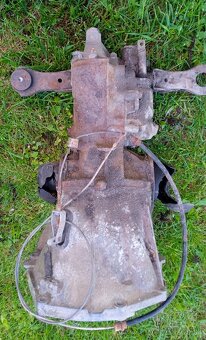 Predam prevodovku fiat 850 - 2