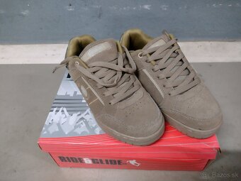 Predám úplne novú detskú obuv 38 - 2