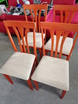 stol so stolickami - 2