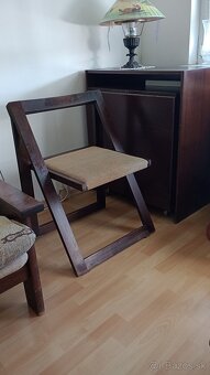 Stôl a stoličky - 2