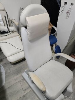 Elektricke pedikérské KŘESLO AKCE béžové euroclinic - 2