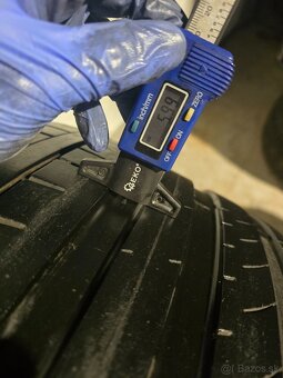 Letné Pneu Falken 275/35 R18 - 2