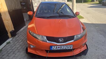Honda civic 8 generacia - 2