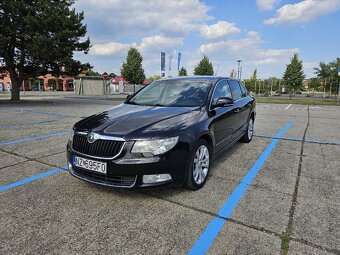 Superb 2.0 TDI CR 4x4 170k Elegance - 2