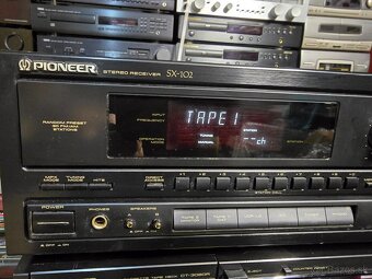 Pioneer SX-102 stereo vintage receiver - 2