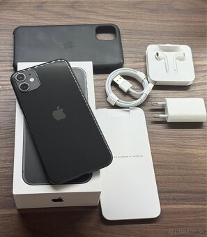 Apple iPhone 11 256GB Black - 2