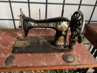 Predám šijacie stroje - 2