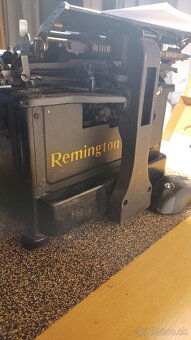 Písací stroj Remington - 2
