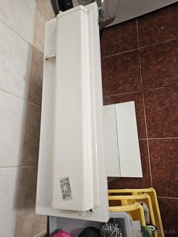 Zrkadlova skrinka - 2