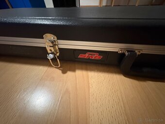 Kufor na basgitaru - 2