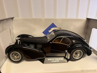 1:18 Bugatti Type 57 SC Atlantic 1938 - Black - Solido - 2