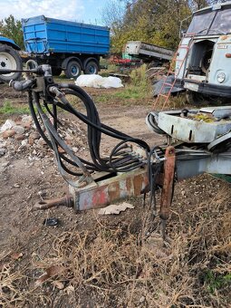 Nosic kontajnerov - 2