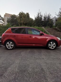 Kia ceed 1.6 16v 93 kW 125le r.v.: 2008 - 2