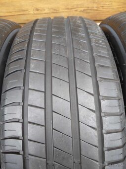 235/55 R 17 103 W XL letné + nové alu AUDI. - 2