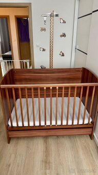Detská postieľka 120x70 + prebaľovací pult - 2