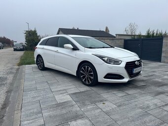 Hyundai i40 CW 1.7 CRDi Automat 104kw - 2