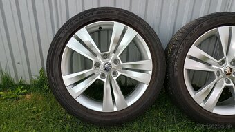 Letná sada originál Škoda Karoq, 5x112 R18 - 2