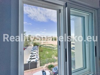 Prostorný apartmán 3+kk jen 850 m od pláže Playa del Cura - 2