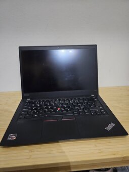 Lenovo Thinkpad T14s - 2