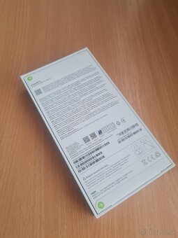 Predám Apple iPhone 16 Pro Black Titanium 128GB -nový - 2
