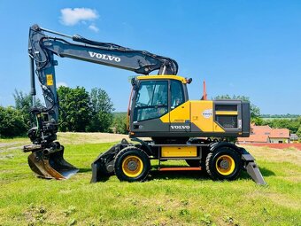 Kolesové rypadlo Volvo EW220E - 2