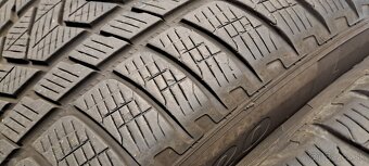 Predám zimný dvojrozmer 275/45r20+305/40r20 Pirelli - 2
