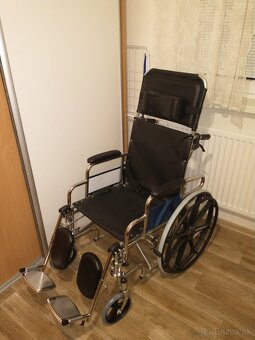 Polohovateľný invalidný vozík Quirimed - 2