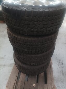 255/60 R17 - 2