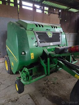 Predáme lis John Deere F 440 M - 2