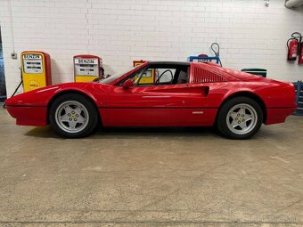 Ferrari 328 GTS „All Dark Red“ – 1988 - 2