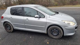 Peugeot 307 1.4 16V - 2