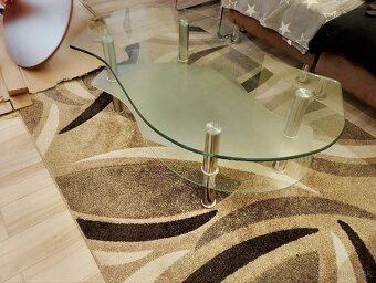 Predám sklenený konferenčný stolík - 2