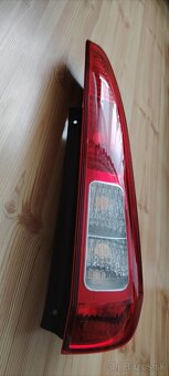 Fusion - Zadné pravé svetlo - 2