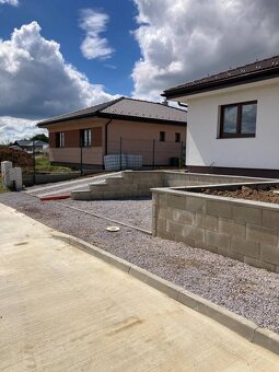 Na predaj rodinný dom v cene bytu s pozemkom, Mirkovce - 2