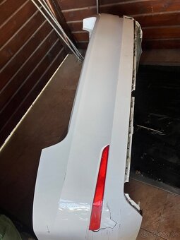 Zadný naraznik - 2
