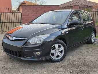 Hyundai i30 1.6 CRDi Facelift mod. 2011 Nová STK SK ŠPZ - 2