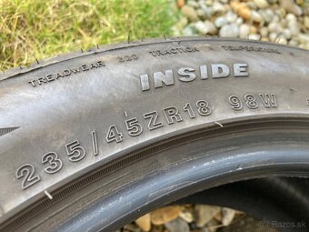Letné pneu 235/45 R18 - 2