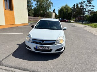 Predám Opel astra 2009 super cena 850€ - 2
