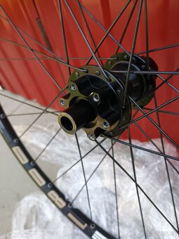 DT Swiss M1800 26" 1550g - 2