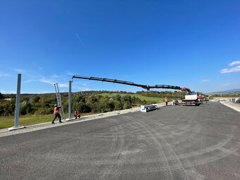 Hydraulicka ruka 30metrov - 2
