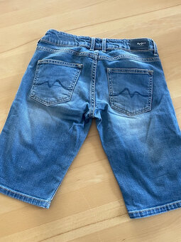 Pepe Jeans kratasy - velkost 140/9-10 rokov - 2