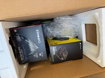Predám herný PC s rtx 4070 a 12700k - 2