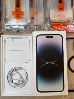 iPhone 14 Pro MAX s príslušenstvom - 2