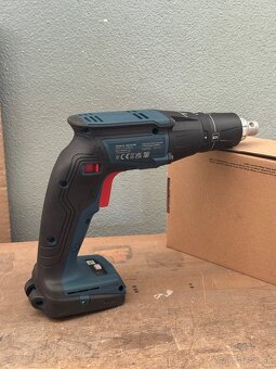 AKU skrutkovač na Sádrokartón Bosch - 2