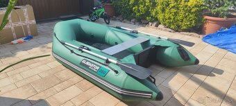 NAFUKOVACÍ ČLN GLADIATOR 260 - AKO NOVÝ  - 2