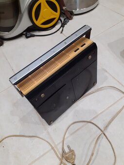 Tesla Pluto a Tesla Uran - 2