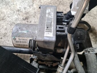Servoriadenie Jeep Grand Cherokee WK2 - 2