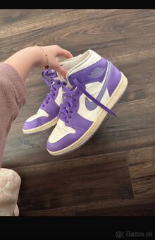 Air Jordan 1 Mid action grape - 2